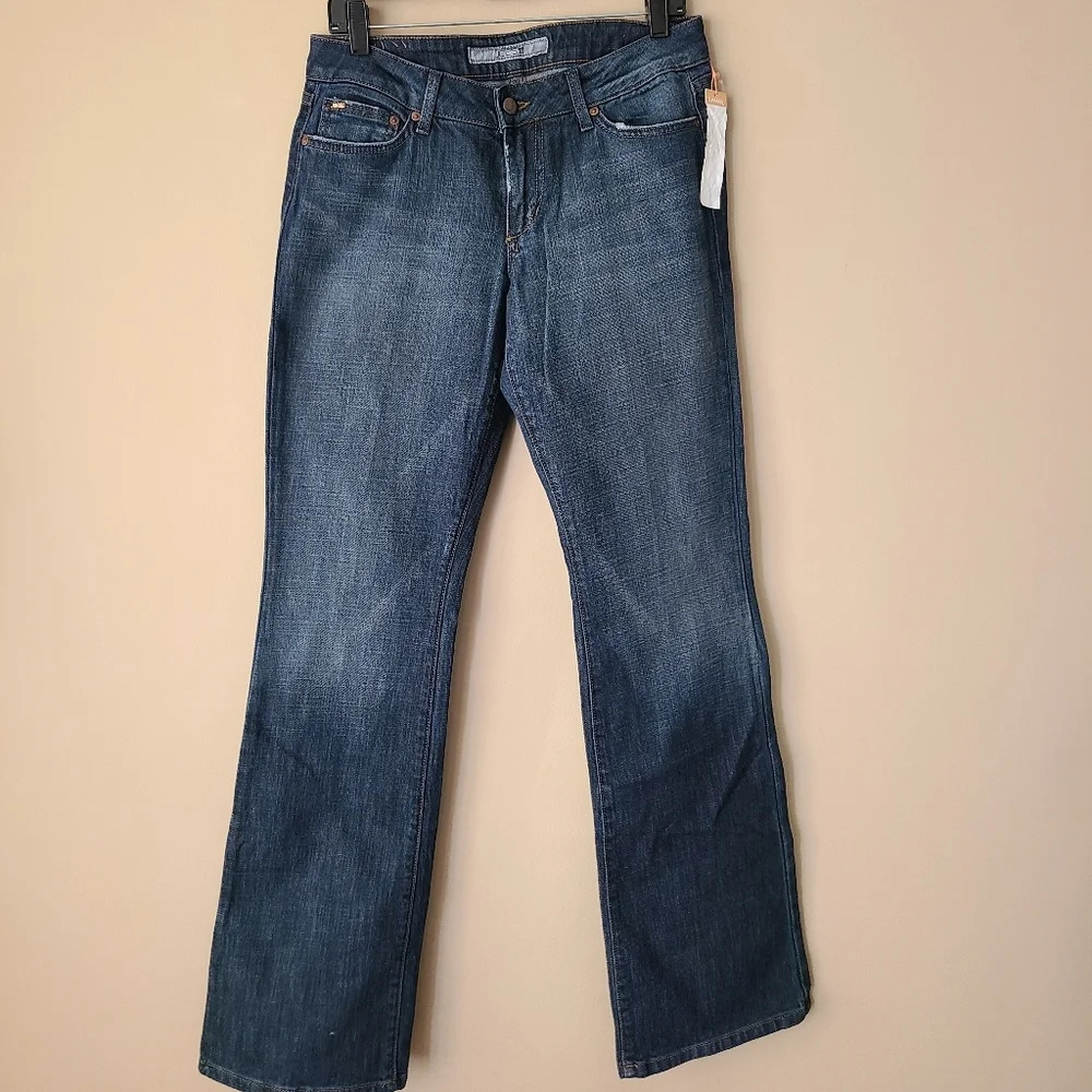 Joe's Jeans Women's Straight Leg in Dark Blue